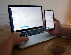 man-5782411_1280 Imagem de TheInvestorPost por Pixabay